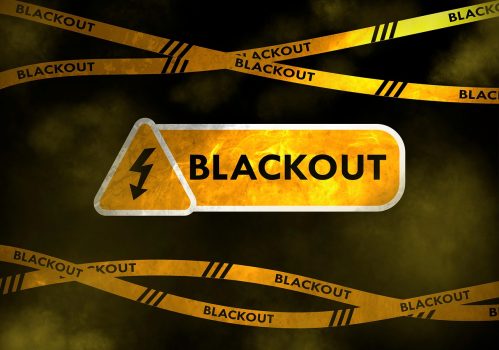 Jak skutecznie naprawiać instalacje elektryczne w obiektach przemysłowych?